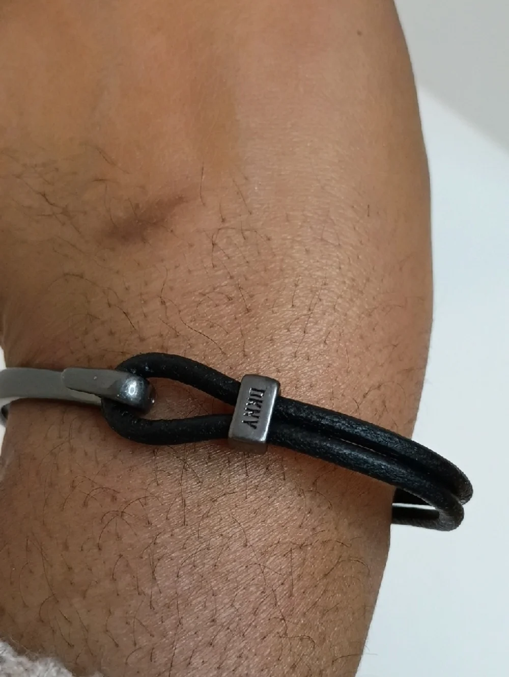 DKNY Black Leather Double Wrap Bracelet Gunmetal Bar Men’s Minimalist